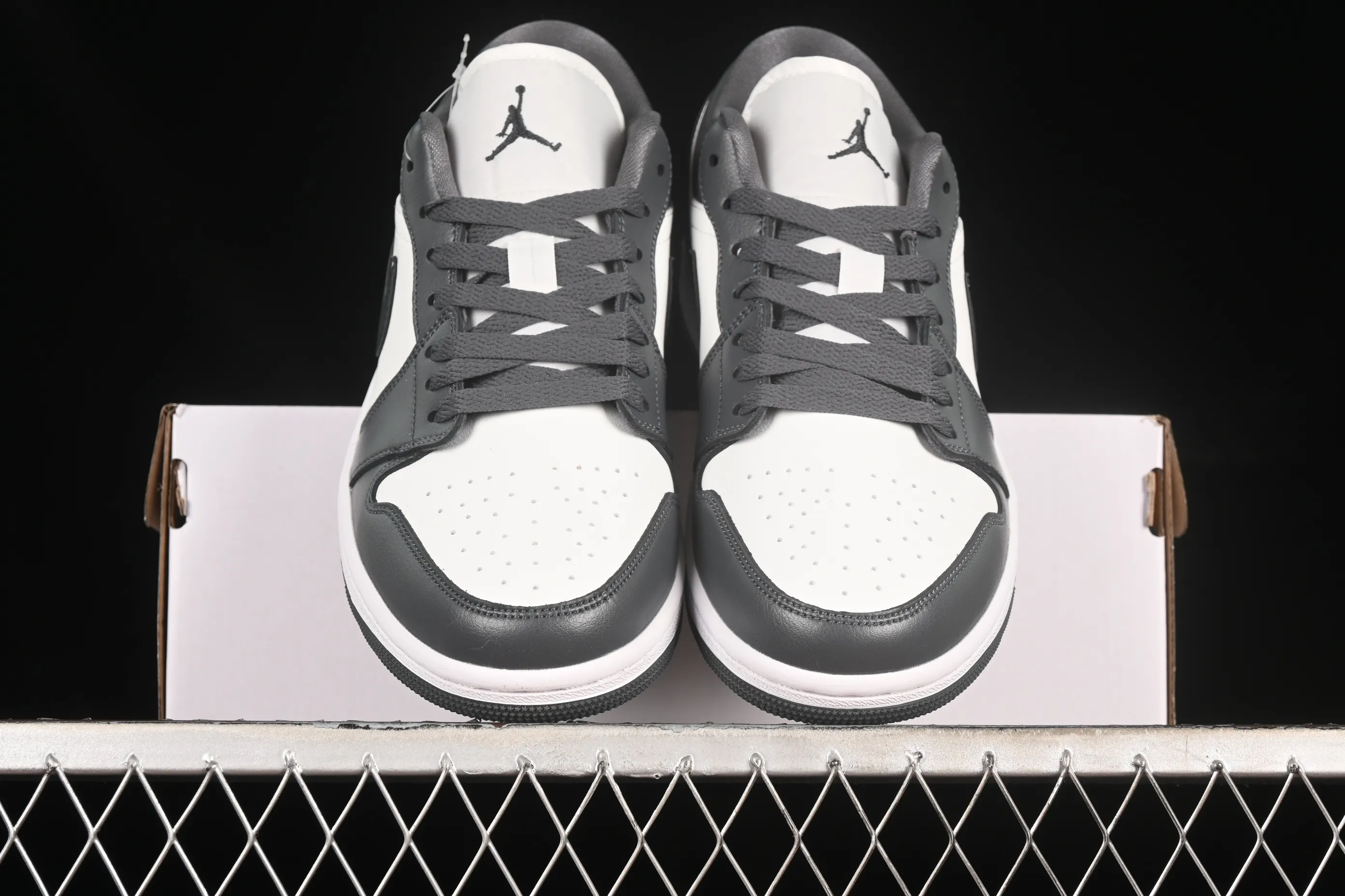 All categories Air Jordan Jordan series basketball shoes Air Jordan 1 Low Air Jordan 1 Low "Dark Grey" AJ1 Joe 1 dark gray white low-top cultural and casual sneakers DC0774-102